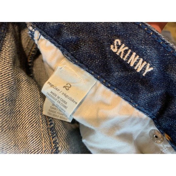 American Eagle women’s size 2 skinny regular with stretch, like new (bin K) - Picture 5 of 6